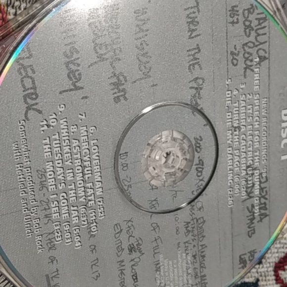 Metallica cds - Picture 4 of 8